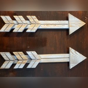 Decorative wooden arrows